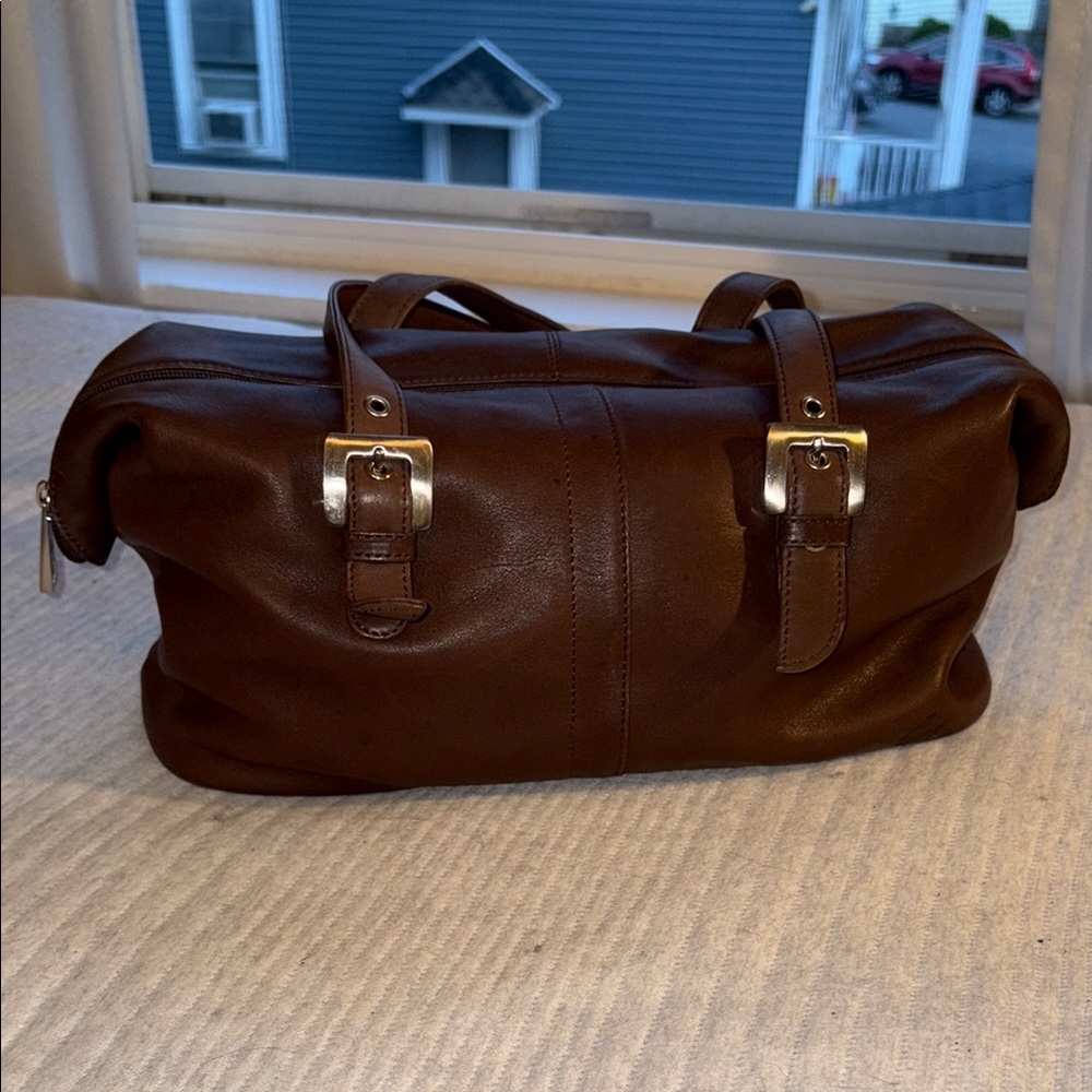 Stone Mountain Brown Leather Shoulder Bag